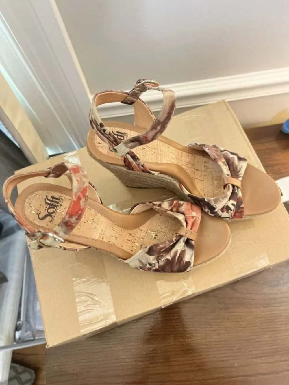 Sofft Peggie Tropical Espadrille Wedge Sandals Sz 10 Ankle Strap Cork Cushion